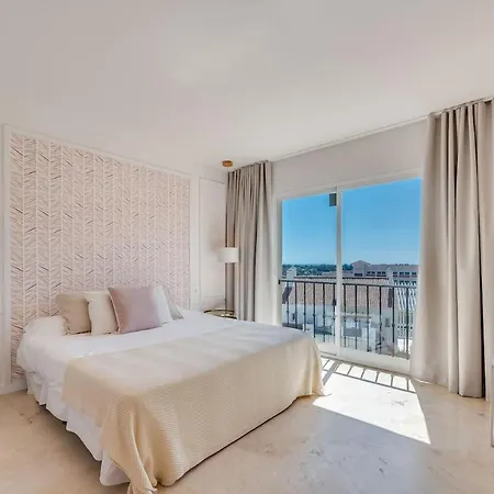 New Modern Townhouse In Apartment Marbella