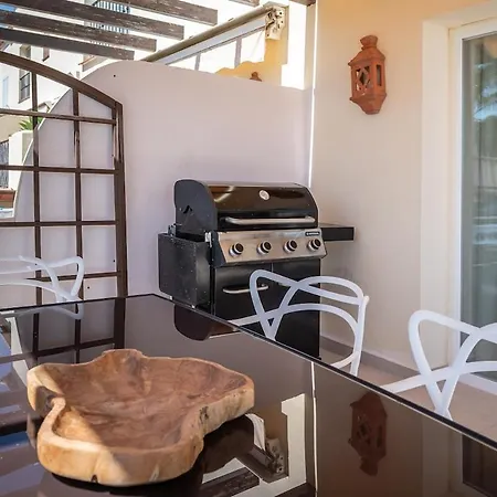 Apartment New Modern Townhouse In Marbella